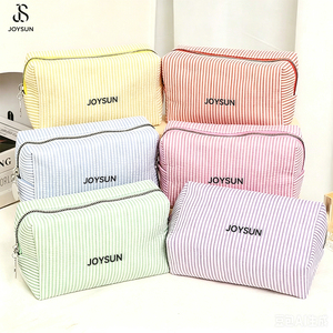 YOUSUN Sac de maquillage brodé en fil bulle personnalisé, sac de toilette rayé mignon pour femmes – Grande vente - Product Image 4