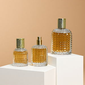 Bouteilles en verre personnalisées en forme d'ananas, à parois épaisses, disponibles en tailles de 30 ml, 50 ml <span class=keywords><strong>et</strong></span> 100 ml. Ces sont les - Product Image 1