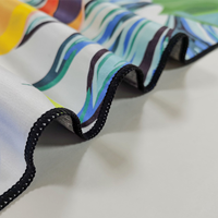 Vente en gros Extra Large Serviette de plage en microfibre Piscine de surf sans sable Sac à rayures double face à séchage rapide avec impression personnalisée