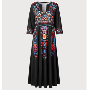 Robes mexicaines à fleurs pour femmes, taille plus, manches courtes, blanches, brodées à la main, style bohème - Product Image 4