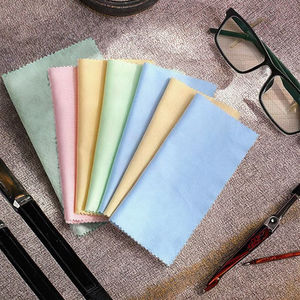 Chiffon de nettoyage <span class=keywords><strong>anti</strong></span>-<span class=keywords><strong>buée</strong></span> <span class=keywords><strong>réutilisable</strong></span> de haute qualité pour lunettes de soleil avec logo de couleur personnalisé - Product Image 4