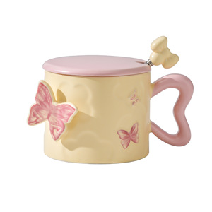 Nouvelle tasse à café en céramique 3D personnalisée avec relief papillon, cuillère et couvercle, mugs en céramique 3D personnalisés pour cadeaux d'amis - Product Image 2
