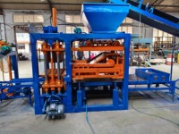 Mesin Pembuat Blok Interlocking Otomatis PLC China Hyper Press QT4-15 Produktivitas Tinggi Otomatis Hidrolik untuk Batu Kerb