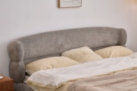 Lit rembourré au design moderne 2026, mobilier de chambre simple, lit en bois, vente en gros directe usine