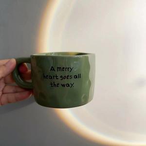 Mug en céramique texturé avec slogan inspirant « Amour/espoir » - Product Image 4