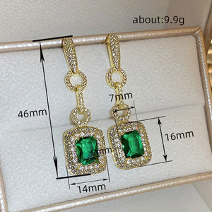 Orecchini a Cerchio Grandi in Stile Francese, Gioielli Eleganti e di Lusso per Donne, Accessorio Chic per Feste e Uso Quotidiano, Idea Regalo - Product Image 4