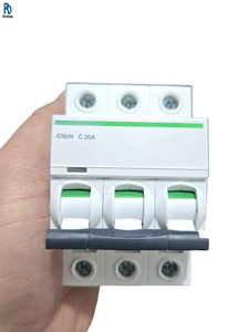 Contrôleur PLC, disjoncteur de circuit, neuf d'origine, IC65N 3P C 20A - Product Image 1