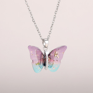 Collar de Mariposa con Degradado de Color para Mujer, Collar con Dijes Coloridos, Joyería de Moda para Uso Diario, Regalo - Product Image 2