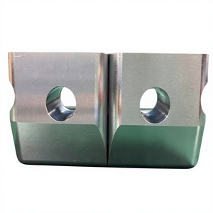 Pièces tournées sur commande CNC |   Composants d'usinage CNC de précision, manchon d'accouplement cannelé / adaptateur en acier haute résistance - Product Image 3