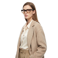 Monture de lunettes en matériau TR90 de haute qualité avec un design carré rétro classique, blocage de couleur et décoration à rivets, lunettes optiques