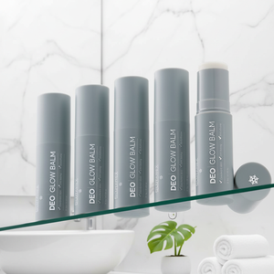 Sérum éclaircissant Glutanex Deo Glow Balm, luxueux, raffermissant, illuminateur, blanchissant, léger, au collagène, sans aluminium. - Product Image 3