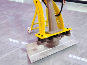 เครื่องฉาบปูนคอนกรีตแบบสั่นสะเทือน ใช้เครื่องยนต์เบนซิน  ลดราคาพิเศษ - Product Image 4