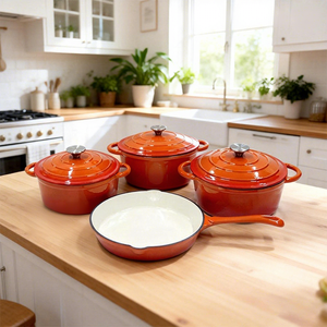 Batterie de cuisine quatre pièces <span class=keywords><strong>en</strong></span> <span class=keywords><strong>fonte</strong></span> émaillée, antiadhésive, style moderne et luxueux, pour soupes, ragoûts et casseroles, compatible <span class=keywords><strong>gaz</strong></span> universel, faible MOQ - Product Image 1