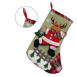 Nuevas medias navideñas tejidas con copo de nieve, colgante de árbol del alfabeto, calcetines de regalo para la temporada navideña