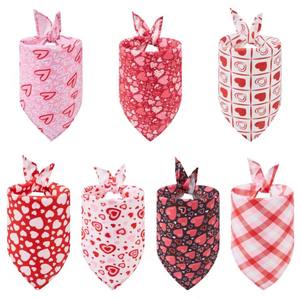 Usine Réversible Triangle Pet Bandana Saint Valentin <span class=keywords><strong>Chien</strong></span> Écharpe - Product Image 1