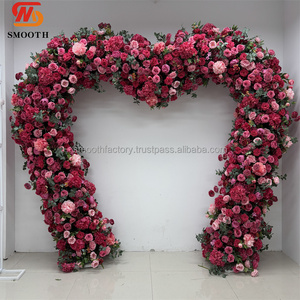 Arche de fond de scène en forme de cœur de fleurs blanches douces faites à la main LEDA, décoration florale pour l'allée d'entrée de mariage, événements, fête, Saint-Valentin - Product Image 5