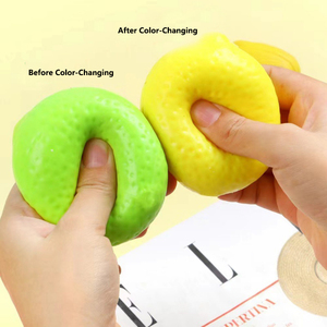Jouet Squishy Citron Changeant de Couleur - 7,5 cm, Anti-Stress Collant, Cadeau pour Enfants et Adultes, Vente en Gros, Jouet Squishy de Décompression - Product Image 1