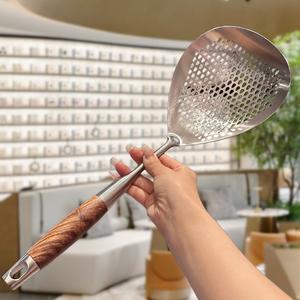 Cuchara de drenaje de acero inoxidable 304 de gran tamaño para dumplings, hot pot y pimienta de Sichuan - Product Image 1