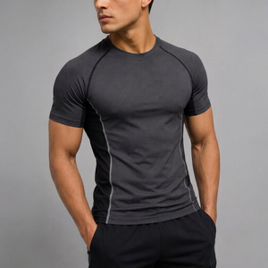 T-shirt de compression à manches courtes gris foncé pour homme, séchage rapide, coupe ajustée, col rond, tricoté, sportif, pour l'entraînement et la gym - Product Image 1