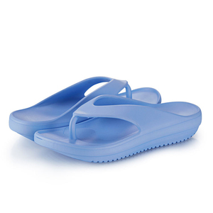 Tongs orthopédiques blanches en EVA, souples et confortables, avec soutien de la voûte plantaire, antidérapantes, légères, pour la plage et le quotidien - Product Image 4