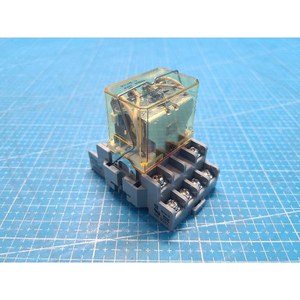 Conjunto de Relé de Potencia de 4 Polos IDEC RH4B-U (Relé) / SH4B-05 (Base) RH4B-U + SH4B-05, Usado como Equipo Semiconductores de Época - Product Image 5