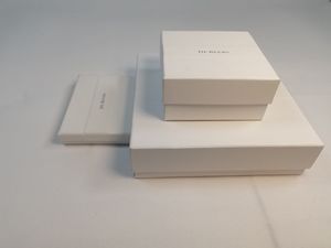 Cajas de regalo navideñas ecológicas de lujo blancas para presentes, caja de regalo personalizada con diamantes famosos. - Product Image 4
