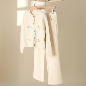 <span class=keywords><strong>Cardigan</strong></span> da <span class=keywords><strong>Donna</strong></span> Elegante in Cashmere di Lusso Lavorazione Jacquard, Nuova Moda, Girocollo, Tinta Unita Bianca - Product Image 3