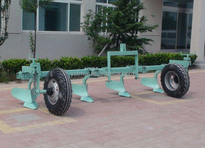 Maximisez votre potentiel de récolte avec la série 3QL de charrue de crête de précision pour la pomme de terre, le vignoble, et les champs potagers. - Product Image 4