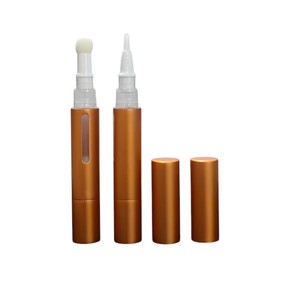 Venta al por mayor de bolígrafos cosméticos de 3ML y 5ML en color oro rosa y plateado, con ventana y sistema de giro. - Product Image 4