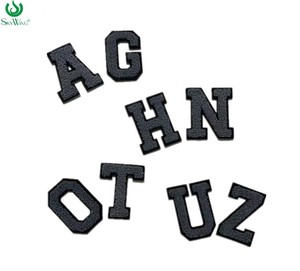 Venta al por mayor de parches bordados de chenilla con 26 letras en inglés, tela para planchar para bolsos, zapatos, prendas - Product Image 6