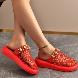 52 red