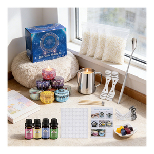 Kit de fabrication de bougies à l'huile parfumée avec colorants, pots, outils et matériaux en cire naturelle pour programme de production pour les entreprises débutantes - Product Image 5