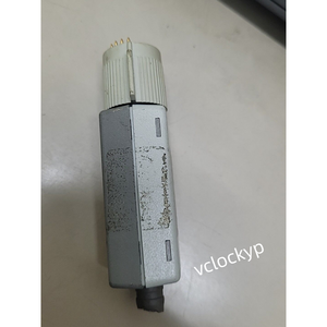 Sonda de Voltaje Activa FET Tektronix P6217 Vintage con 0.4pF hasta 4GHz, Usada - Product Image 1