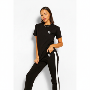 T-SHIRT de survêtement à rayures pour femmes, haut personnalisé et serré, couleur rose chaud, à la mode, nouvelle collection - Product Image 1