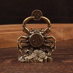 Cangrejo de la Fortuna de Ocho Patas de Latón, Decoración de Escritorio Feng Shui para el Año Nuevo Chino, Símbolo de Prosperidad - Product Image 3