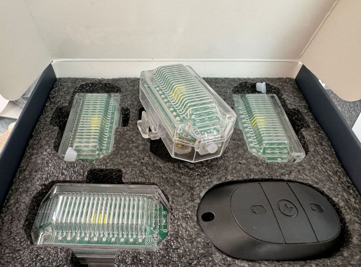 M6 4 lumières un ensemble