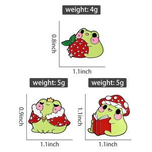 Broches en émail mignonnes en forme de grenouille verte tenant une fraise, broche d'animal adorable, broche de revers, sac à dos, bijoux de mode, vente en gros - Product Image 6