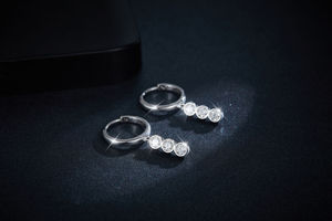 Pendientes de Aro con Borlas de Moissanita de 3mm y 4mm, Corte Esmeralda, Plata de Ley, Joyería con Forma de Llave y Silicona, de All Fashion - Product Image 5