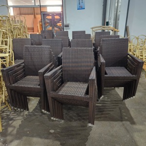 כיסא אוכל נערם לגינה מראטן קלוע, ריהוט חוץ למסעדות, מבוקש מאוד - Product Image 3