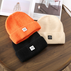 Chapeau tricoté en couleur pure résistant au froid pour femmes, fait à la main, pour l'automne et l'hiver, chapeau en <span class=keywords><strong>laine</strong></span> pour le voyage en plein air, vente en gros - Product Image 3