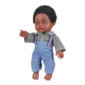 Boneka anak laki-laki Afrika baru lahir, boneka bayi laki-laki seperti hidup warna hitam, dengan pakaian