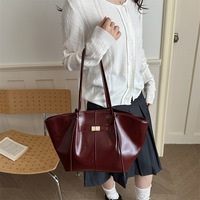 Nouveau sac fourre-tout en cuir PU verni grande capacité pour femme, sac à main de créateur tendance pour le travail, le quotidien, sac de luxe décontracté