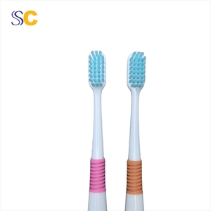 Cepillo <span class=keywords><strong>de</strong></span> <span class=keywords><strong>Dientes</strong></span> Manual para Adultos <span class=keywords><strong>de</strong></span> Cerdas Suaves <span class=keywords><strong>de</strong></span> Alta Calidad a <span class=keywords><strong>Precio</strong></span> Económico para el Mercado Africano - Product Image 6
