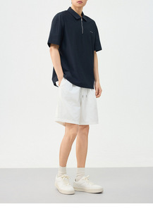<span class=keywords><strong>เสื้อโปโล</strong></span>ผู้ชายแบบลำลอง น้ำหนักเบา สีดำ ครึ่งซิป ปักลายภูเขาแบบมินิมอล พร้อมปักโลโก้ OEM ตามสั่ง - Product Image 6