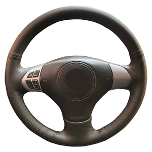 Protector de <span class=keywords><strong>volante</strong></span> de coche <span class=keywords><strong>deportivo</strong></span> de 3 radios de fibra de carbono y cuero de microfibra para <span class=keywords><strong>Suzuki</strong></span> Grand <span class=keywords><strong>Vitara</strong></span> 2007-2013 - Product Image 1