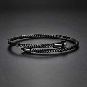Bracciale a Polsino Aperto Regolabile in Acciaio al Titanio con Filo Intrecciato a 3 Colori, Punta a Chiodo, Gioiello Minimalista Unisex da Polso, Idea Regalo - Product Image 5