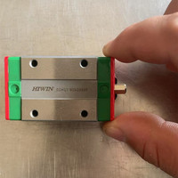 Roulements linéaires en acier inoxydable HIWIN EGH15CA avec moteur et engrenage pour table coulissante à mouvement fluide