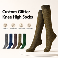Chaussettes blanches personnalisées pour jeunes, avec revers rayé multicolore et logo dessiné à la main, OEM ODM, faible MOQ, directement de l'usine