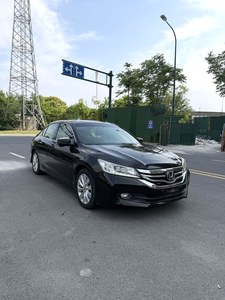 Sedán Usado en Venta, <span class=keywords><strong>Honda</strong></span> <span class=keywords><strong>Accord</strong></span> <span class=keywords><strong>2013</strong></span>, 9na Generación, 2.4L EXN Luxury, 5 Plazas, Gasolina, Automático, Color Oscuro, R17, Volante a la Izquierda, Jiben - Product Image 2