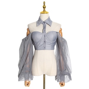 2020 último Grey cuello de malla de manga plisada <span class=keywords><strong>sin</strong></span> <span class=keywords><strong>tirantes</strong></span> de cuello abierto transparente sexy mujeres de <span class=keywords><strong>camisa</strong></span> blusas - Product Image 5